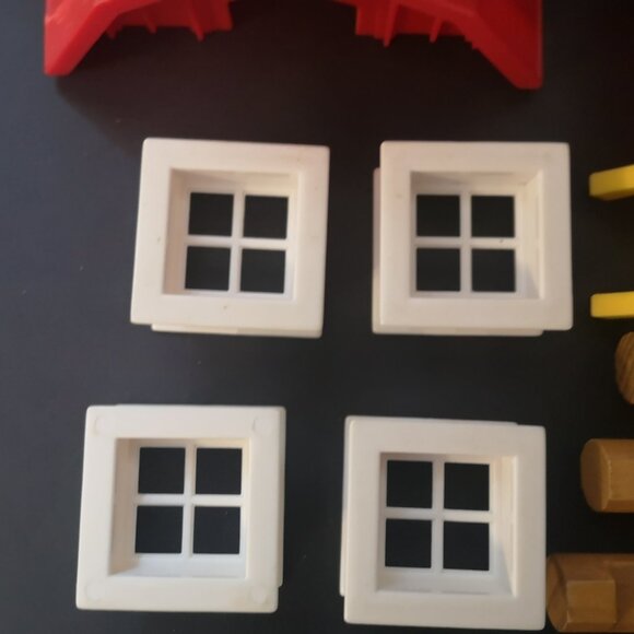 The Original Lincoln Logs Frontier Junction Set with White Windows & Red Roof - Picture 5 of 9